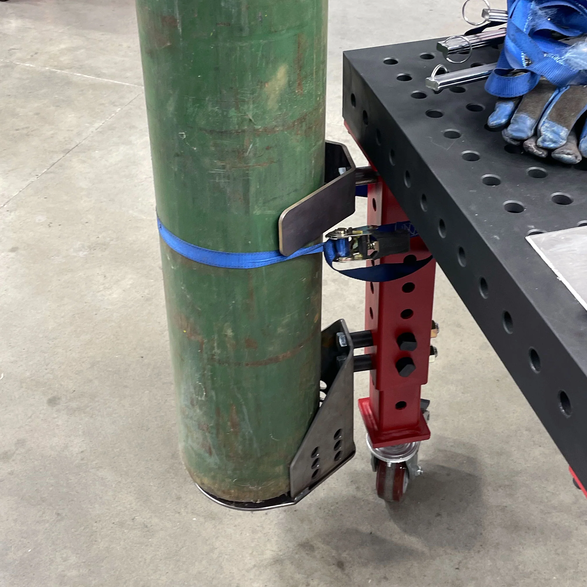 Gas Cylinder/Vise Holder Kit - Image 4