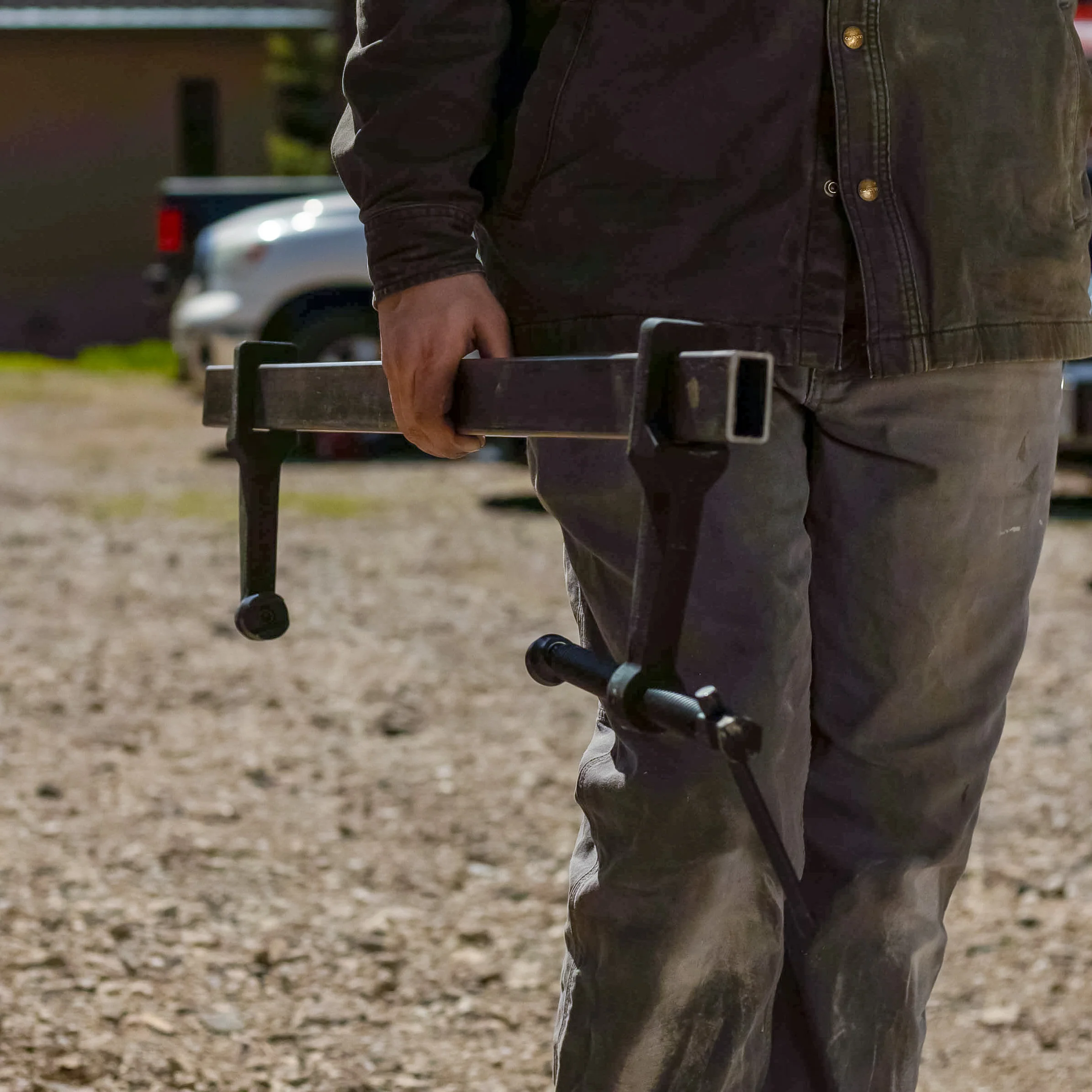 Maximus Bar and Dog Clamp (2 Sets of Clamps) - Image 7