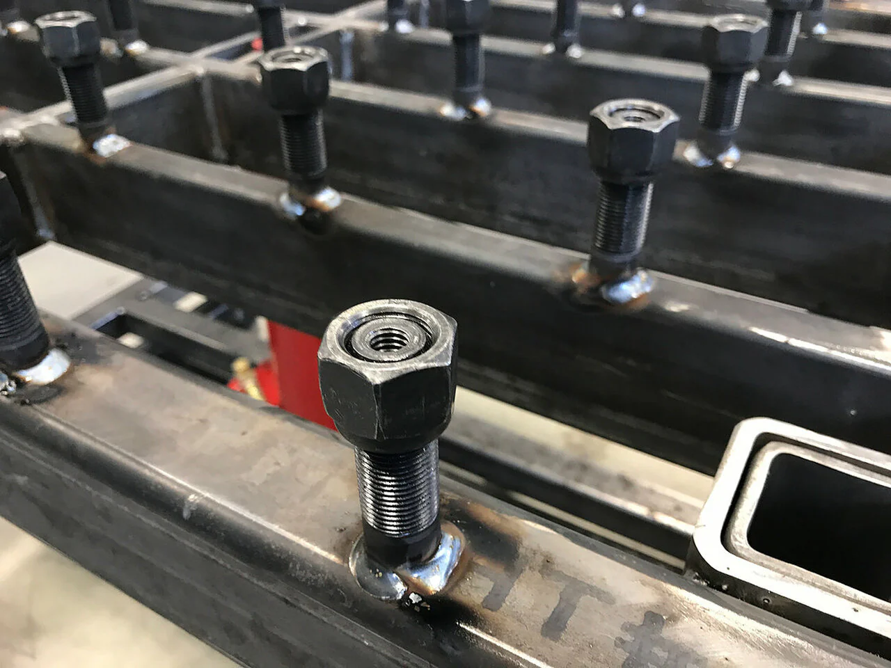 Plate Leveling Fastener (1 Stud) - Image 3
